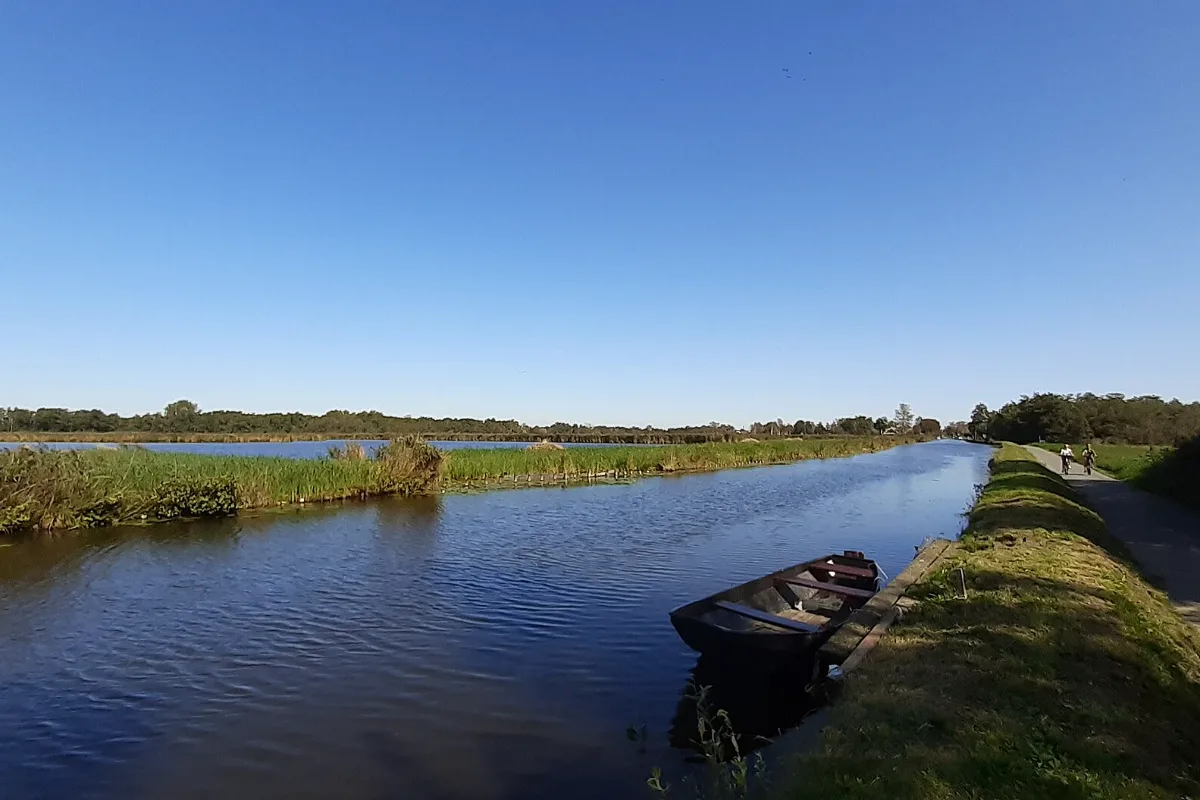 Fietsen en wandelen in Zuid-Holland: polderlandschap in het Groene Hart bij Woerdense Verlaat