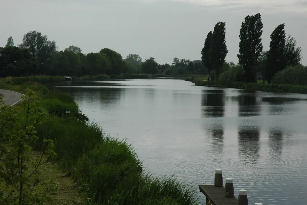 Kromme Mijdrechtroute: de Kromme Mijdrecht gezien vanaf de Pondskoekerbrug