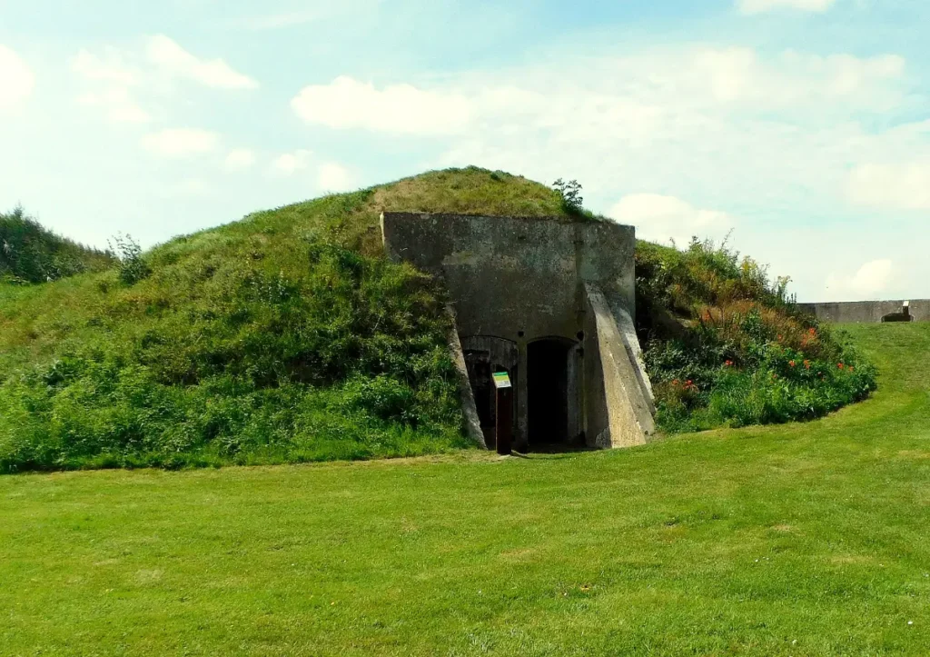 Numansdorp route: fort Buitensluis bij de haven van Numansdorp