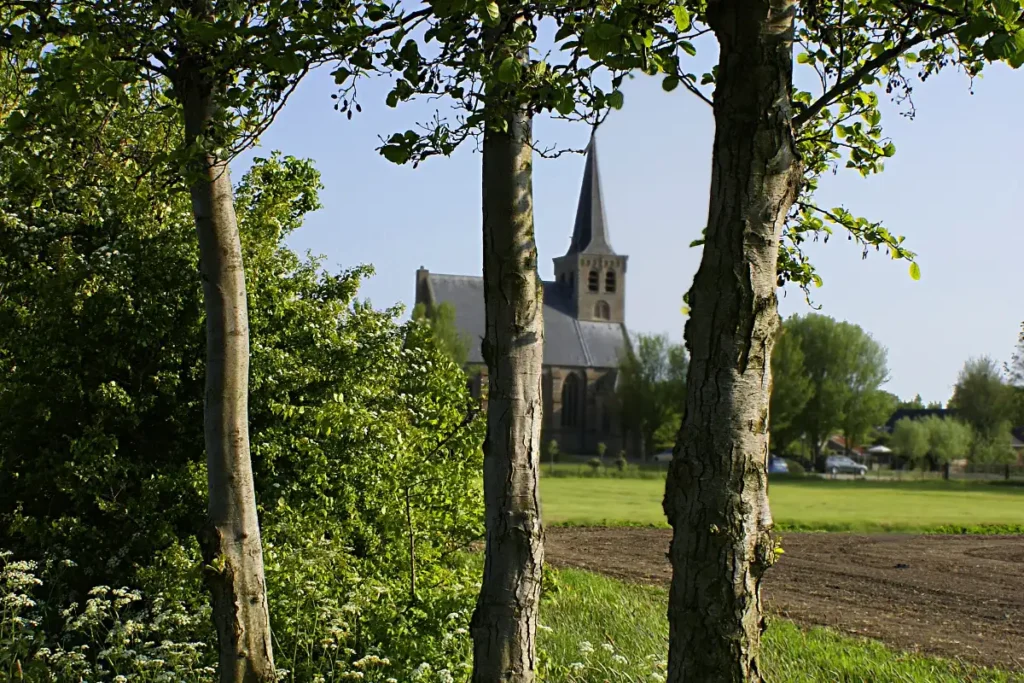 Wateringen: het kerkje van t Woudt, halverwege de t Woudt-route vanaf TOP Wateringen